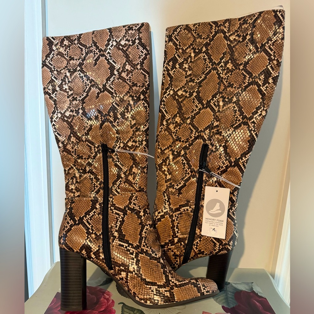 NWT A New Day Snakesnin Boots